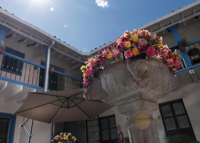 Hotel Inkarri Regocijo Plaza 3*